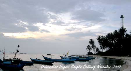 Pantai Tanjung Ular yang cantik