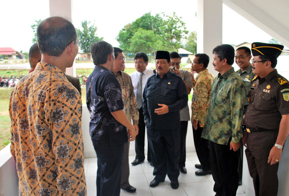 Peninjauan gedung di kampus terpadu UBB