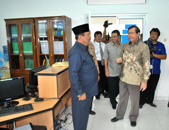 Peninjauan gedung di kampus terpadu UBB