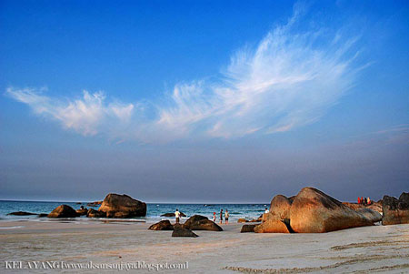 Foto-foto Pantai Tanjung Kelayang Tanjung Kelayang di Sungailiat Kabupaten Bangka